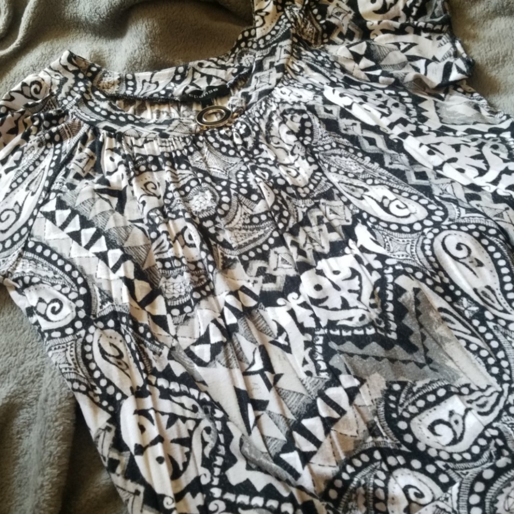 Blouse - Picture 3 of 3